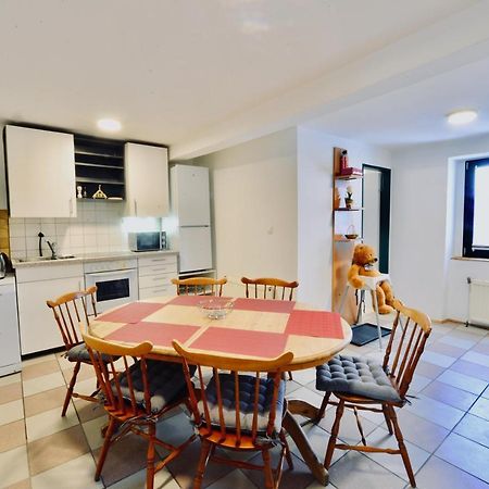 Charming Attic Apartment Near Messe Wien And Center Exterior foto