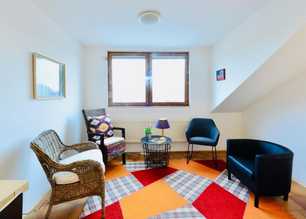 Charming Attic Apartment Near Messe Wien And Center Exterior foto